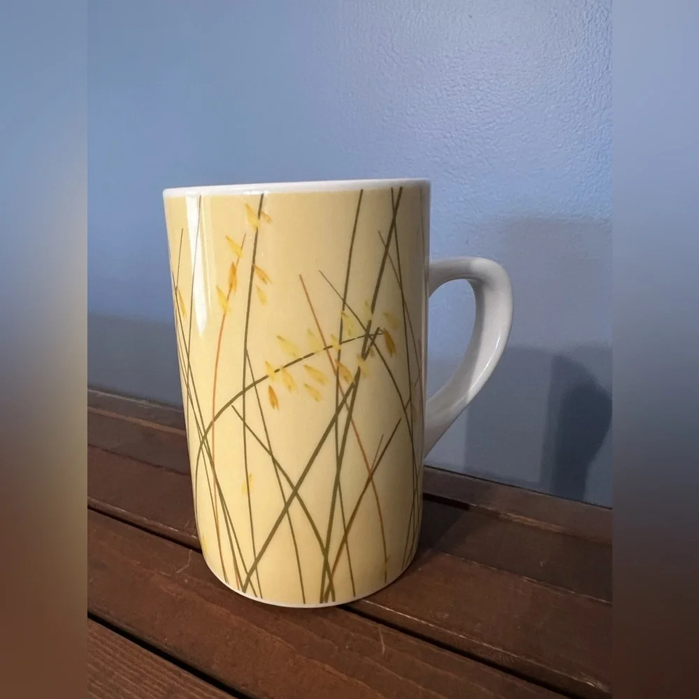 Starbucks Coffee 2004 Spring Meadow Series Grass & Flowers Tall Coffee Mug / Cup